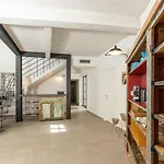 住宿加早餐酒店 Domu Qirat - Authentic With Private Terraces 3*