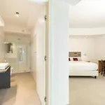 Domu Qirat - Authentic With Private Terraces 住宿加早餐酒店
