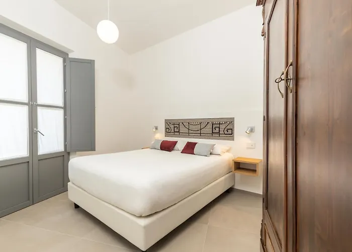 Frühstückspension Domu Qirat - Authentic With Private Terraces 3*
