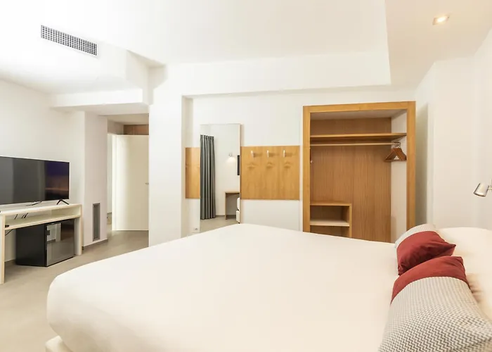 Domu Qirat - Authentic With Private Terraces Tortolì