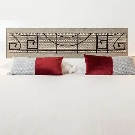 Domu Qirat - Authentic & Terraces Bed & Breakfast 3*