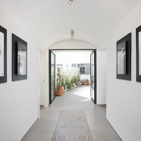 Bed & Breakfast Domu Qirat - Authentic & Terraces