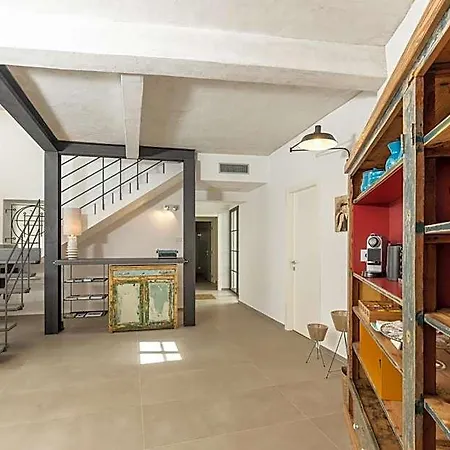 Frühstückspension Domu Qirat - Authentic With Private Terraces Tortolì