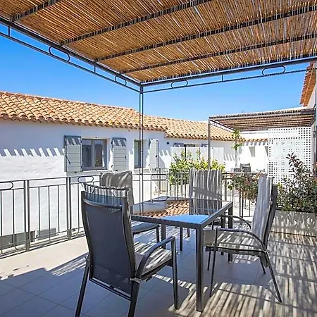 Domu Qirat - Authentic With Private Terraces Frühstückspension