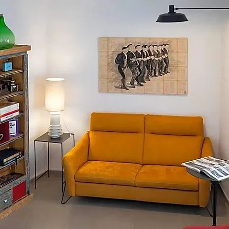 Domu Qirat - Authentic With Private Terraces Couette-café